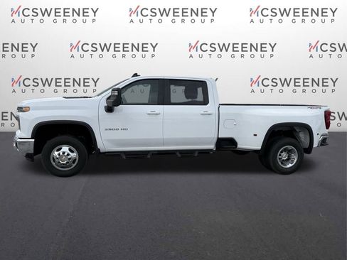 Used 2026 Chevrolet Silverado 3500 LT w/ All Star Edition image 2