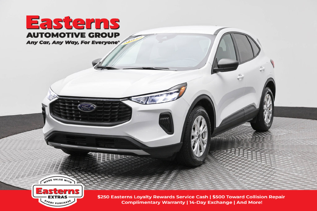 Used 2025 Ford Escape Active FWD image 1