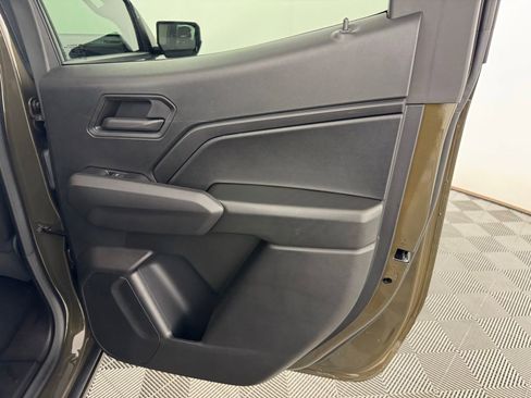 Used 2024 Chevrolet Colorado W/T w/ WT Convenience Package image 26