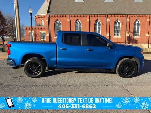 Used 2024 Chevrolet Silverado 1500 Custom w/ Dark Appearance Package image 23