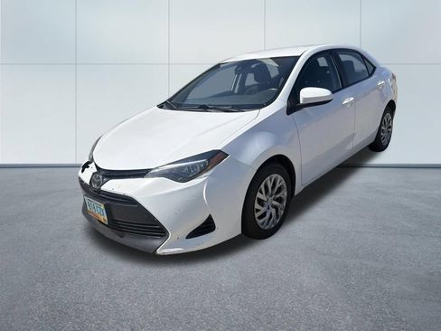 Used 2018 Toyota Corolla LE FWD image 10