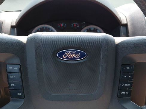 Used 2010 Ford Escape XLT FWD image 43