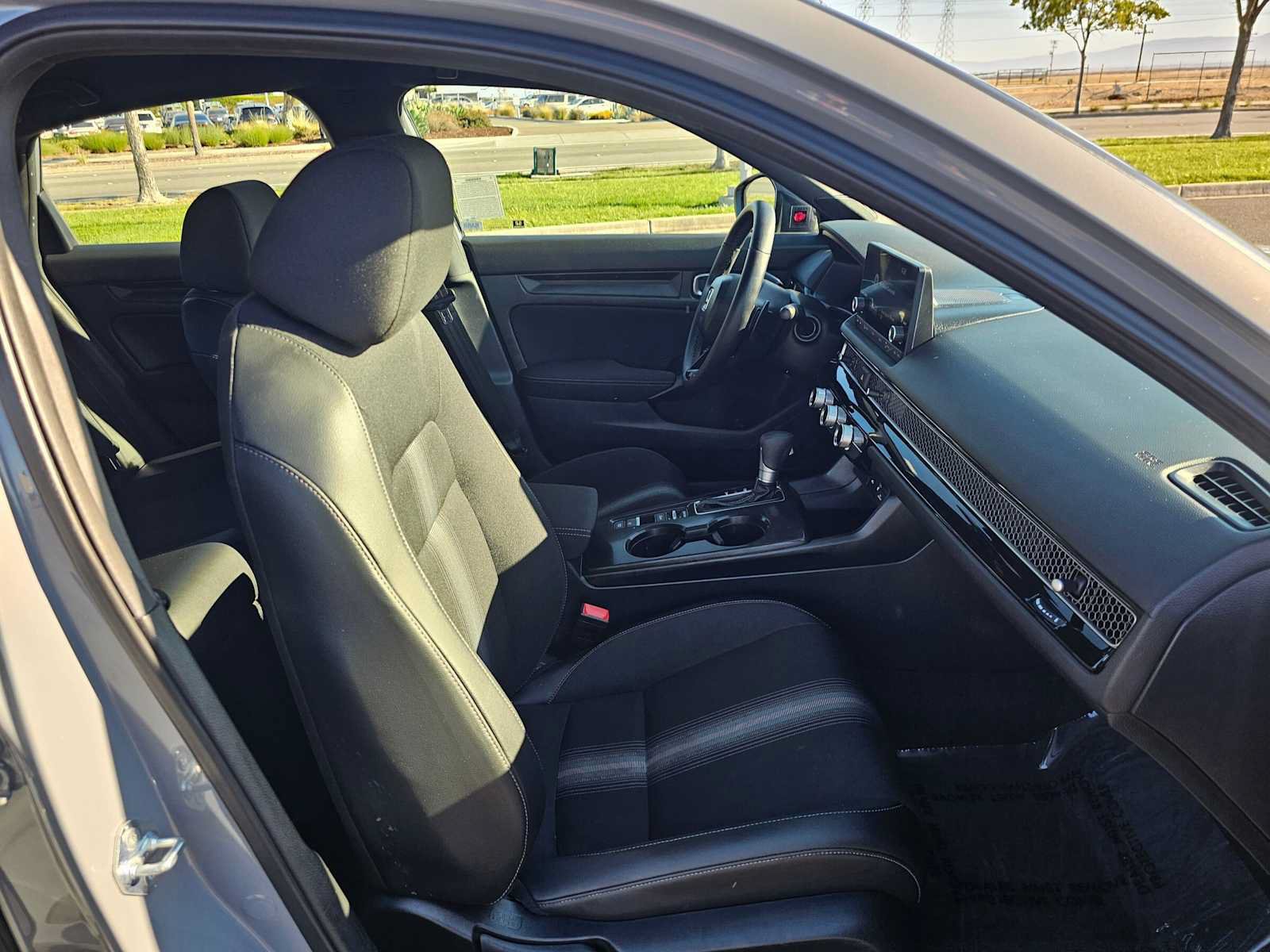 Used 2025 Honda Civic Sport image 10