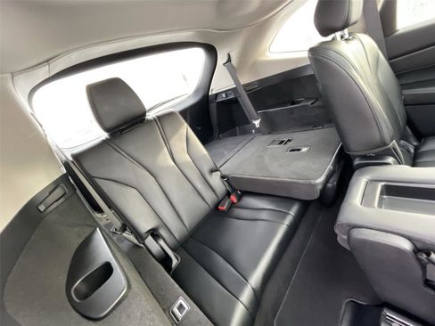 Used 2023 Acura MDX SH-AWD image 23