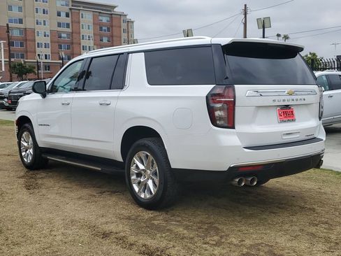 Used 2024 Chevrolet Suburban Premier RWD image 5