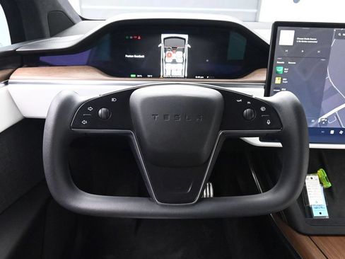 Used 2022 Tesla Model X AWD/4WD image 28