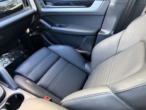 Certified 2024 Porsche Cayenne S image 20