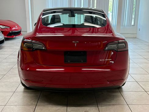Used 2022 Tesla Model 3 Long Range AWD/4WD image 8