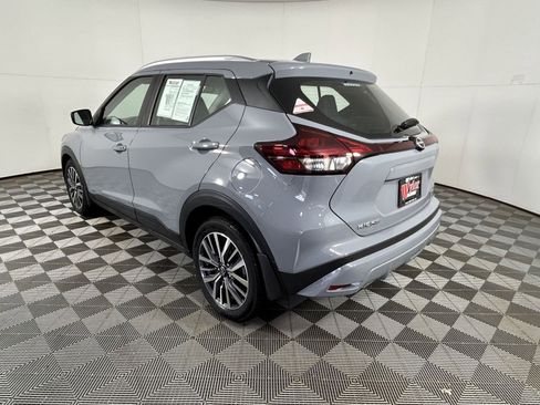 Used 2024 Nissan Kicks SV image 12