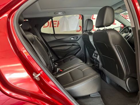 Used 2024 Chevrolet Equinox Premier AWD/4WD image 11