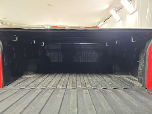 Certified 2022 Chevrolet Silverado 1500 LT image 20