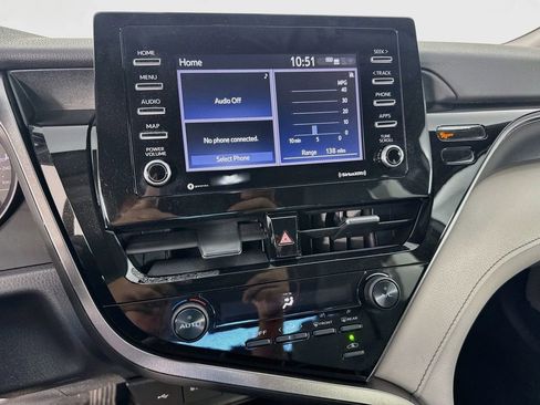 Used 2021 Toyota Camry SE FWD image 19