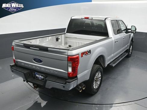 Used 2017 Ford F250 XLT w/ XLT Premium Package image 15