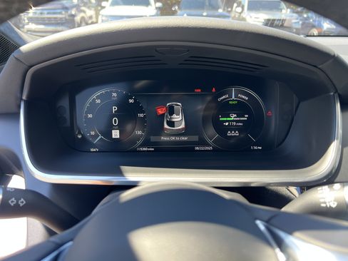 Certified 2024 Jaguar I-PACE R-Dynamic HSE image 25