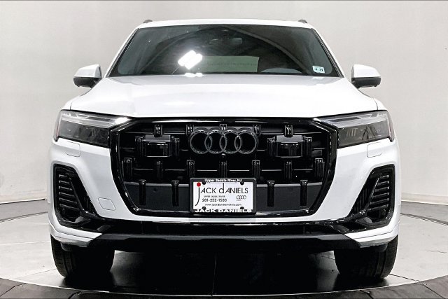 Used 2026 Audi Q7 3.0T Premium AWD/4WD image 2
