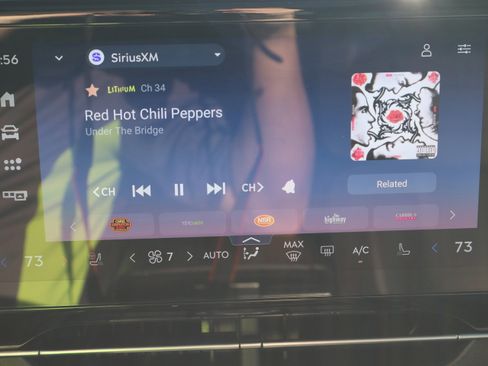 Used 2024 Lincoln Nautilus Reserve w/ Equipment Group 203A image 17