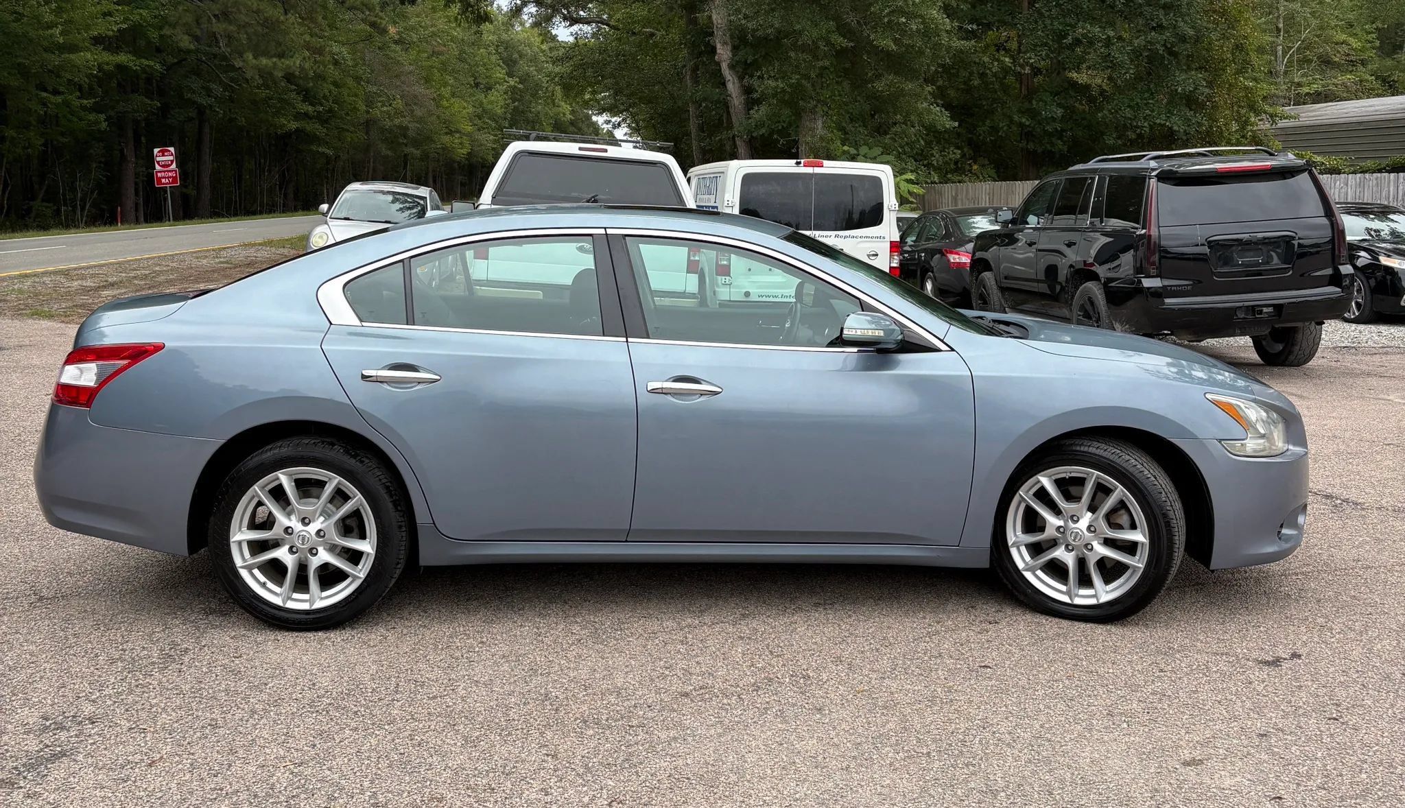 Used 2011 Nissan Maxima 3.5 SV w/ Monitor Pkg FWD image 7