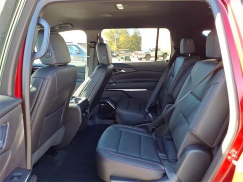 New 2026 Chevrolet Traverse Z71 w/ Enhanced Driving Package image 11