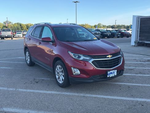Used 2018 Chevrolet Equinox LT w/ Sun & Infotainment Package FWD image 8