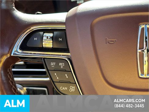 Used 2021 Lincoln Navigator Black Label w/ Cargo Convenience Package image 33