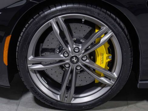 Used 2019 Ferrari GTC4Lusso image 15