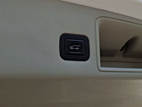 Used 2019 GMC Terrain Denali w/ Advanced Safety Package AWD/4WD image 28