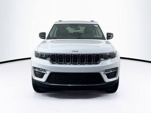 Used 2022 Jeep Grand Cherokee Limited AWD/4WD image 2