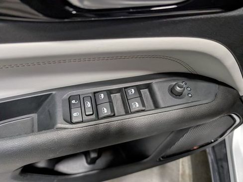 Used 2025 Jeep Compass Limited AWD/4WD image 13