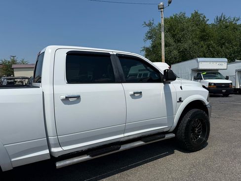 Used 2017 RAM 2500 SLT AWD/4WD image 13