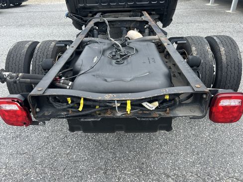 Used 2022 RAM 4500 Tradesman RWD image 37