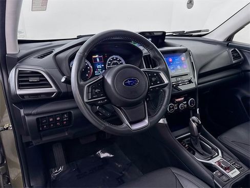 Used 2023 Subaru Forester Touring image 12