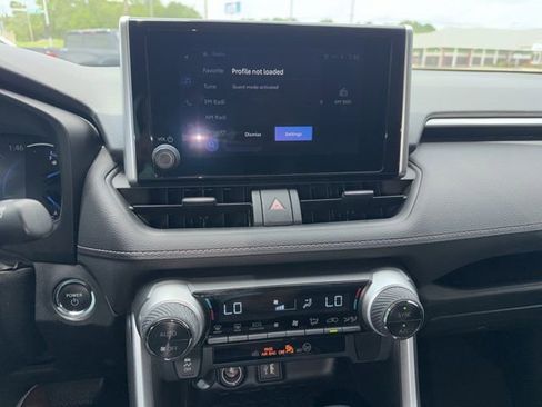 Used 2023 Toyota RAV4 AWD Hybrid image 40