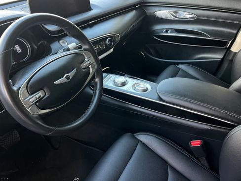 Used 2025 Genesis GV70 2.5T AWD/4WD image 12
