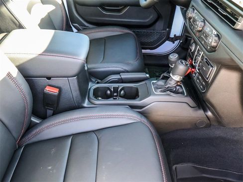 New 2026 Jeep Wrangler Rubicon image 17