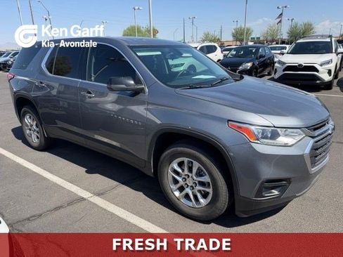 Used 2021 Chevrolet Traverse LS w/ LPO, Cargo Package FWD image 1