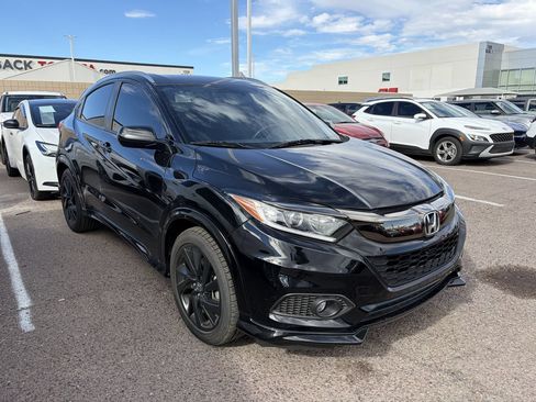 Used 2021 Honda HR-V Sport image 2