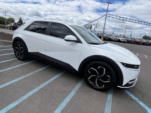 Certified 2024 Hyundai Ioniq 5 SEL RWD image 7