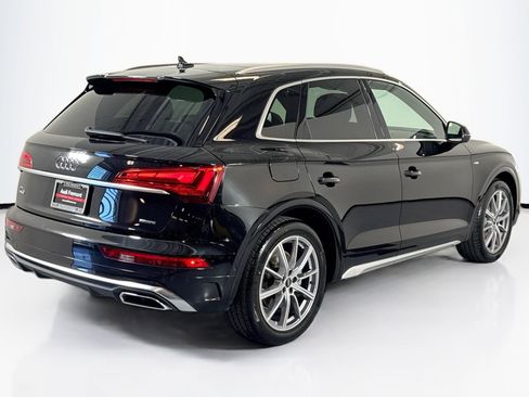 Used 2022 Audi Q5 e Prestige w/ Prestige Package image 5
