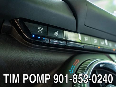 Used 2017 Chevrolet Camaro SS RWD image 21