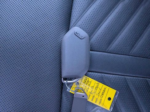 Used 2025 Kia Sorento SX Prestige image 38