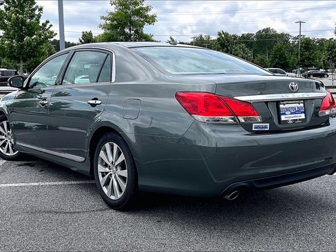 Used 2011 Toyota Avalon Limited FWD image 6