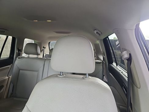 Used 2018 Volkswagen Atlas SE AWD/4WD image 11