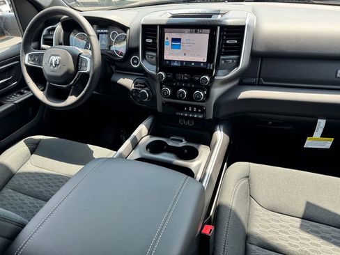 New 2026 RAM 1500 4x4 Crew Cab image 12