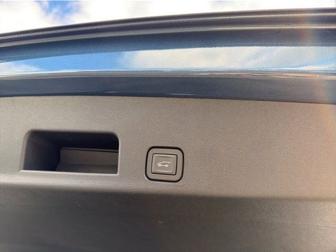 New 2026 Chevrolet Traverse LT w/ Sun and Wheel Package image 20