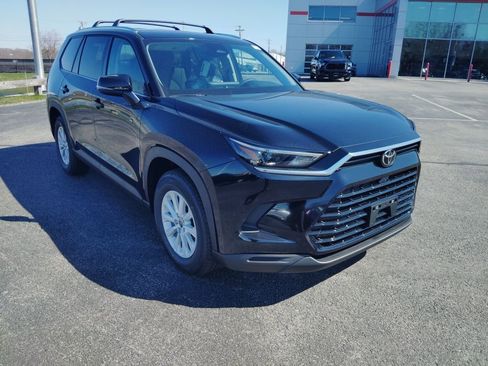 New 2026 Toyota Grand Highlander XLE image 1