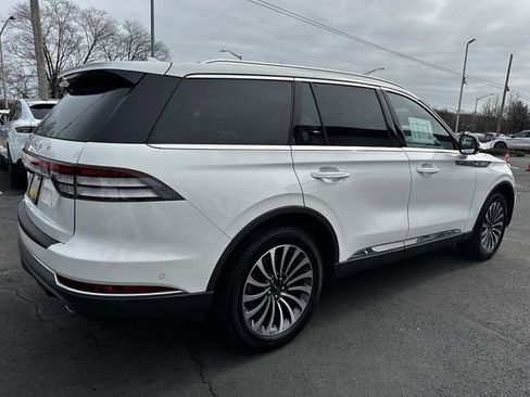 Certified 2023 Lincoln Aviator Reserve w/ Equipment Group 201A image 5