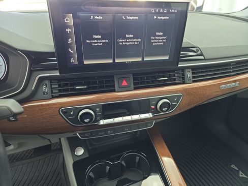 Used 2022 Audi A4 2.0T Premium Plus w/ Premium Plus Package image 19