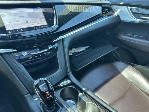 Certified 2023 Cadillac XT6 Premium Luxury AWD/4WD image 35