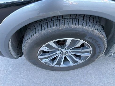 Used 2018 Nissan Armada SL w/ Moonroof Package image 11