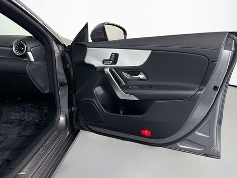 Certified 2023 Mercedes-Benz CLA 250 image 25